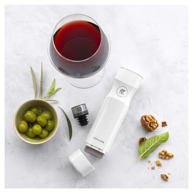 Zwilling Fresh & Save Vacuum Wine Sealer - Image 7