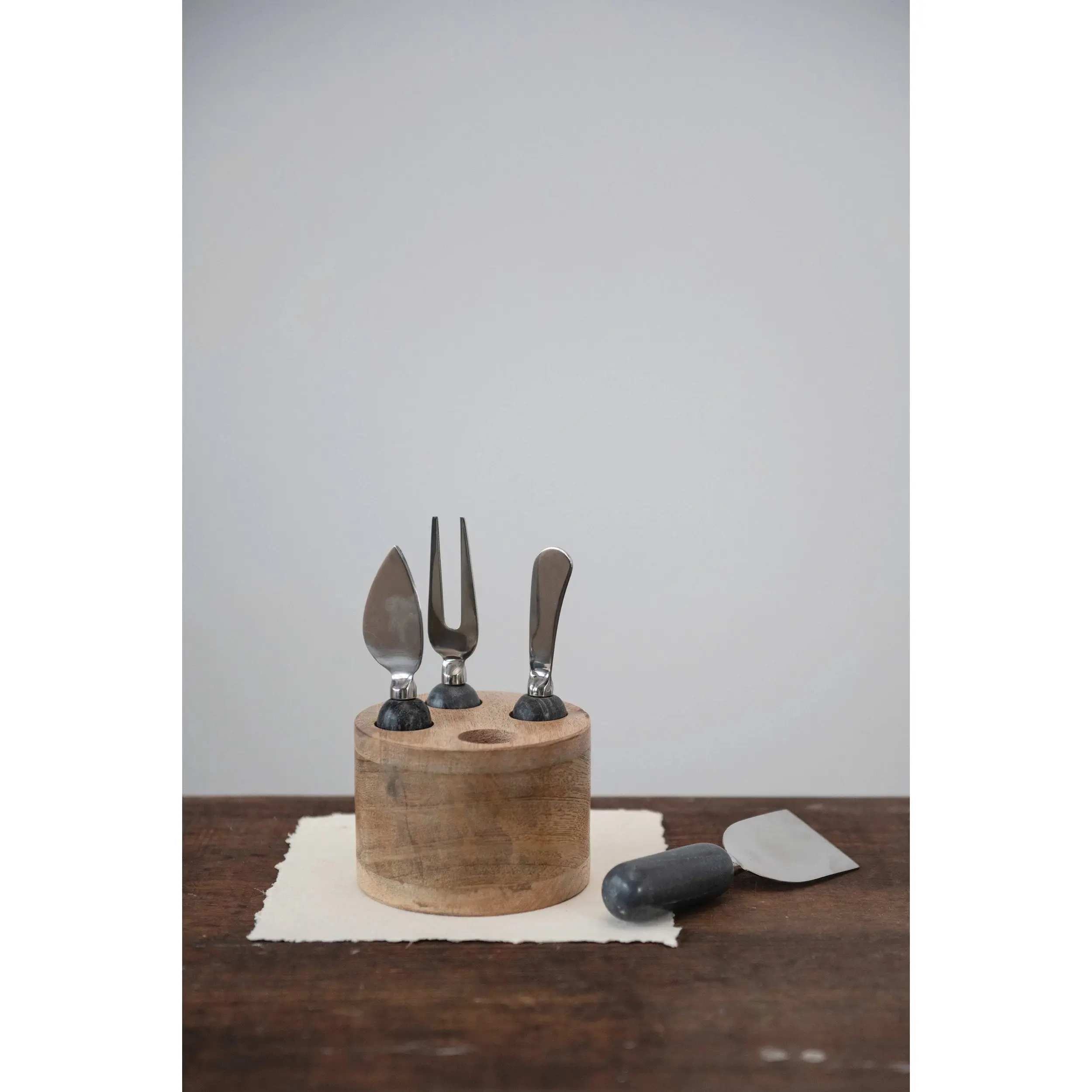 Cheese Servers with Wood Stand. Set of 5 - Image 3