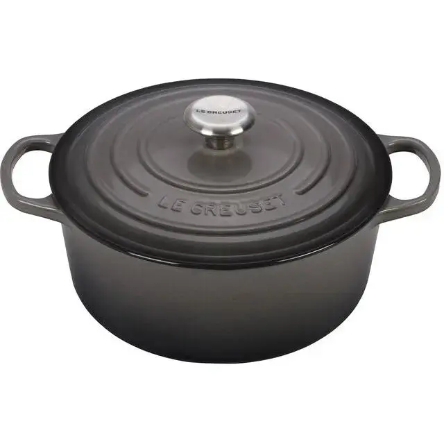Le Creuset 5 1/2 Qt. Round Dutch Oven - Image 12