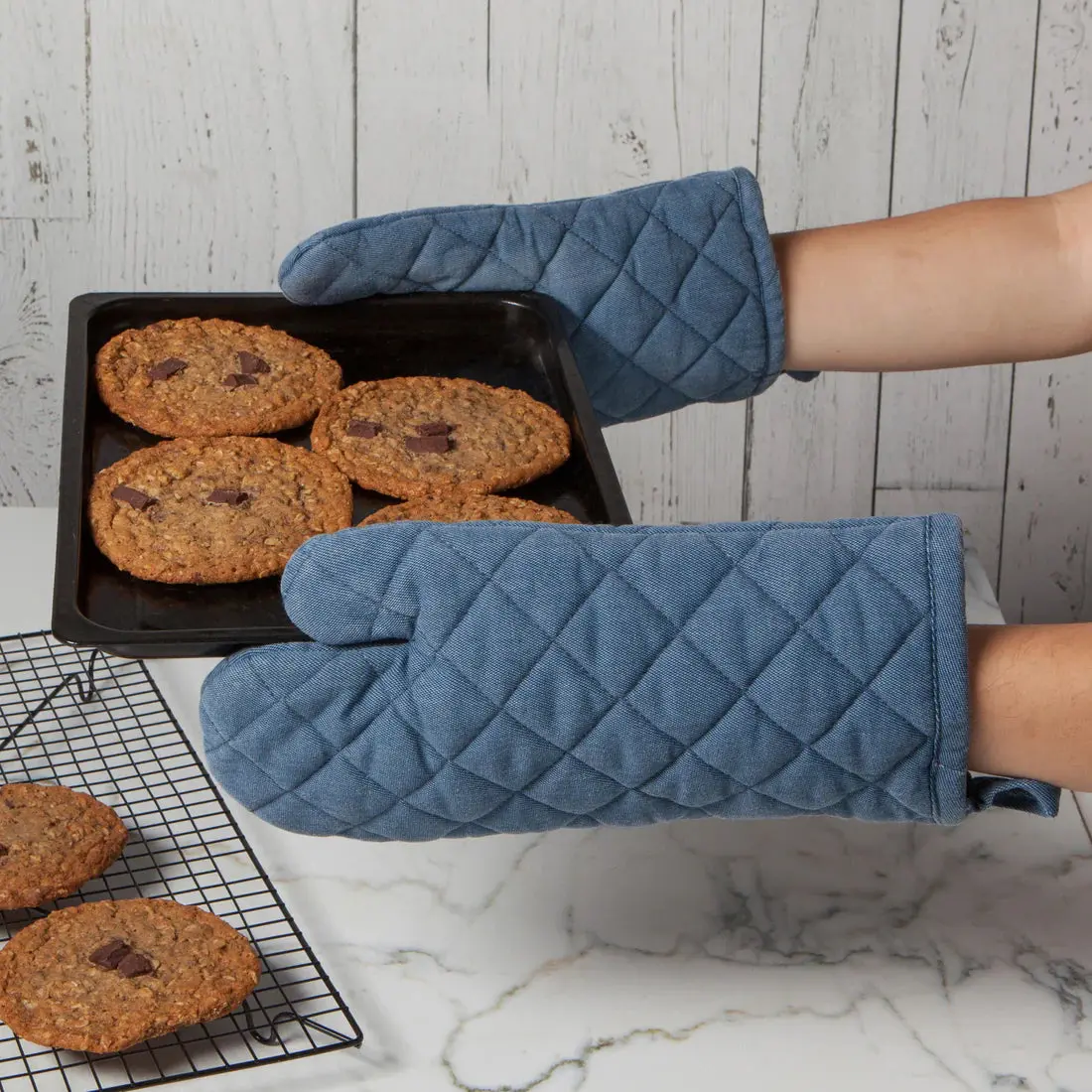 Midnight Stonewash Oven Mitt - Image 2