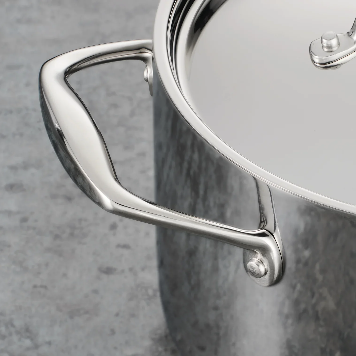 Tramontina Signature 5 Qt Tri-Ply Dutch Oven - Image 3
