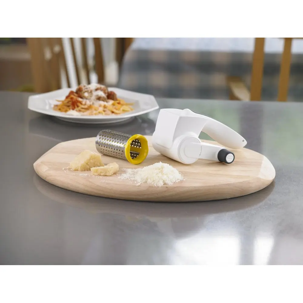 Zyliss Classic Cheese Grater - Image 2